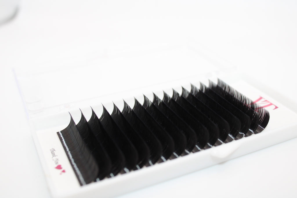 0.07 Classic Lash Tray